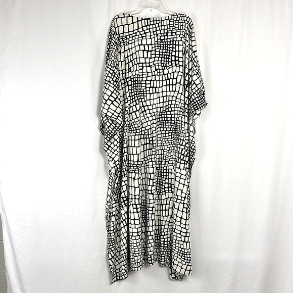 Joan Rivers Dress - Picture 2 of 8